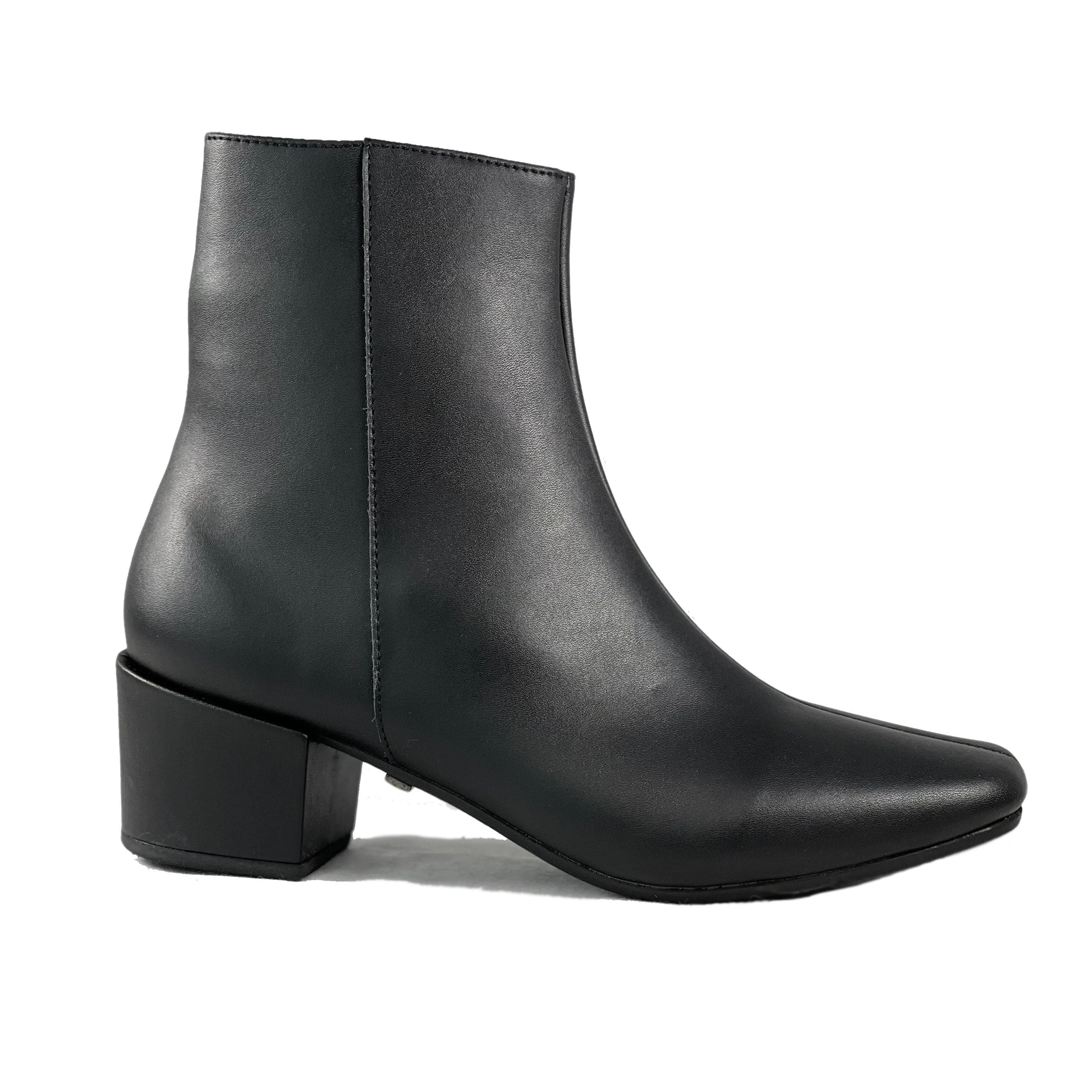 'Jacqui' vegan-leather ankle boot by Zette Shoes - black