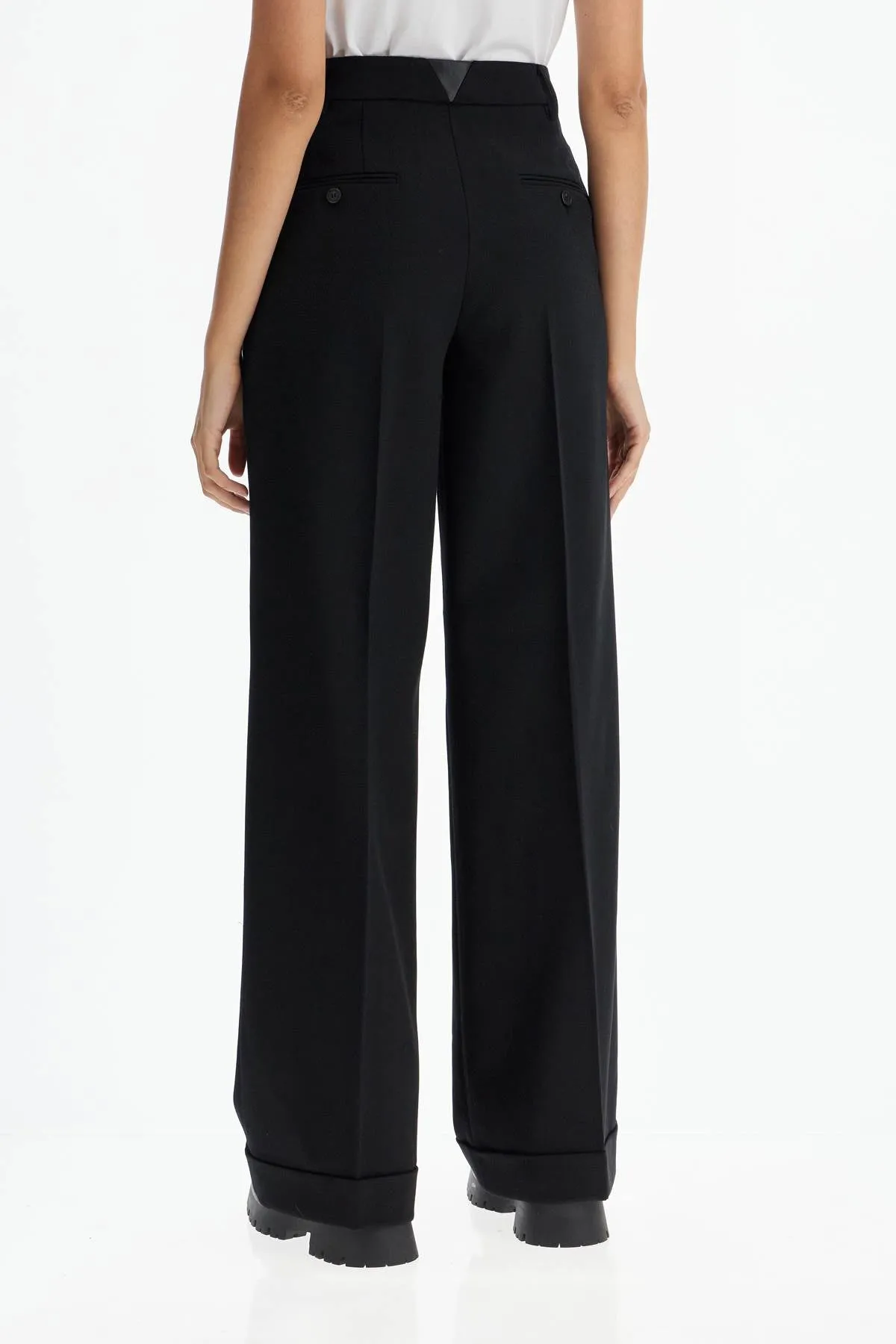 PER CREPE WIDE-LEG TROUSERS