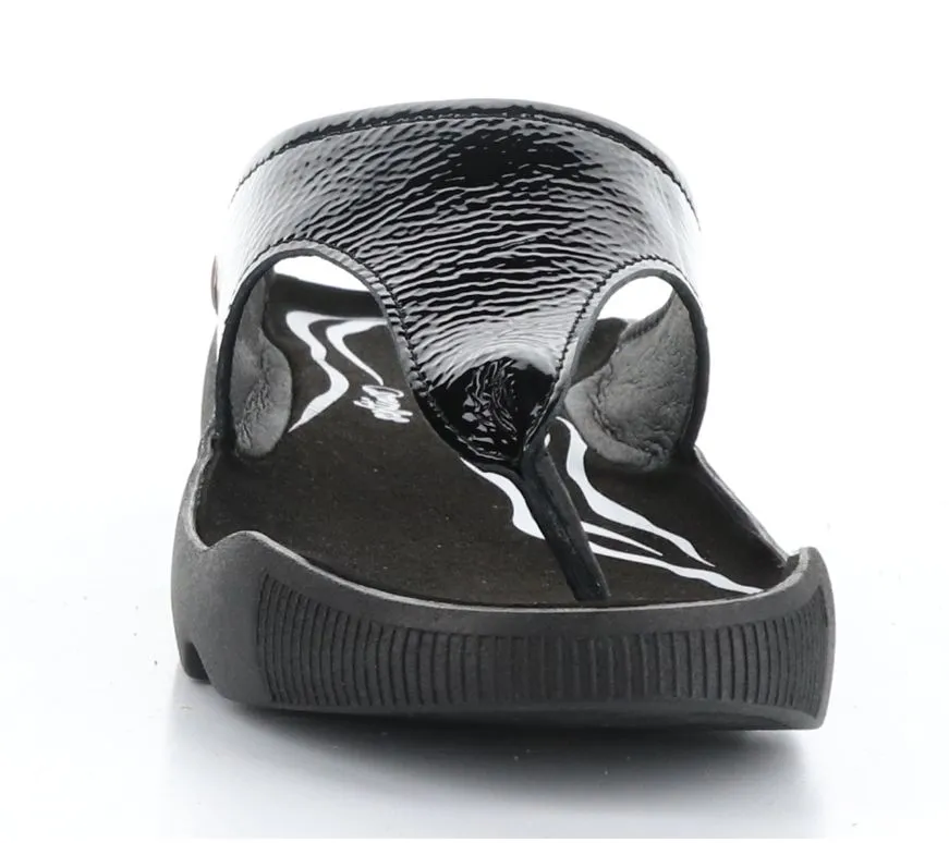 Softino's Patent Leather Slip On Sandal - Wahl