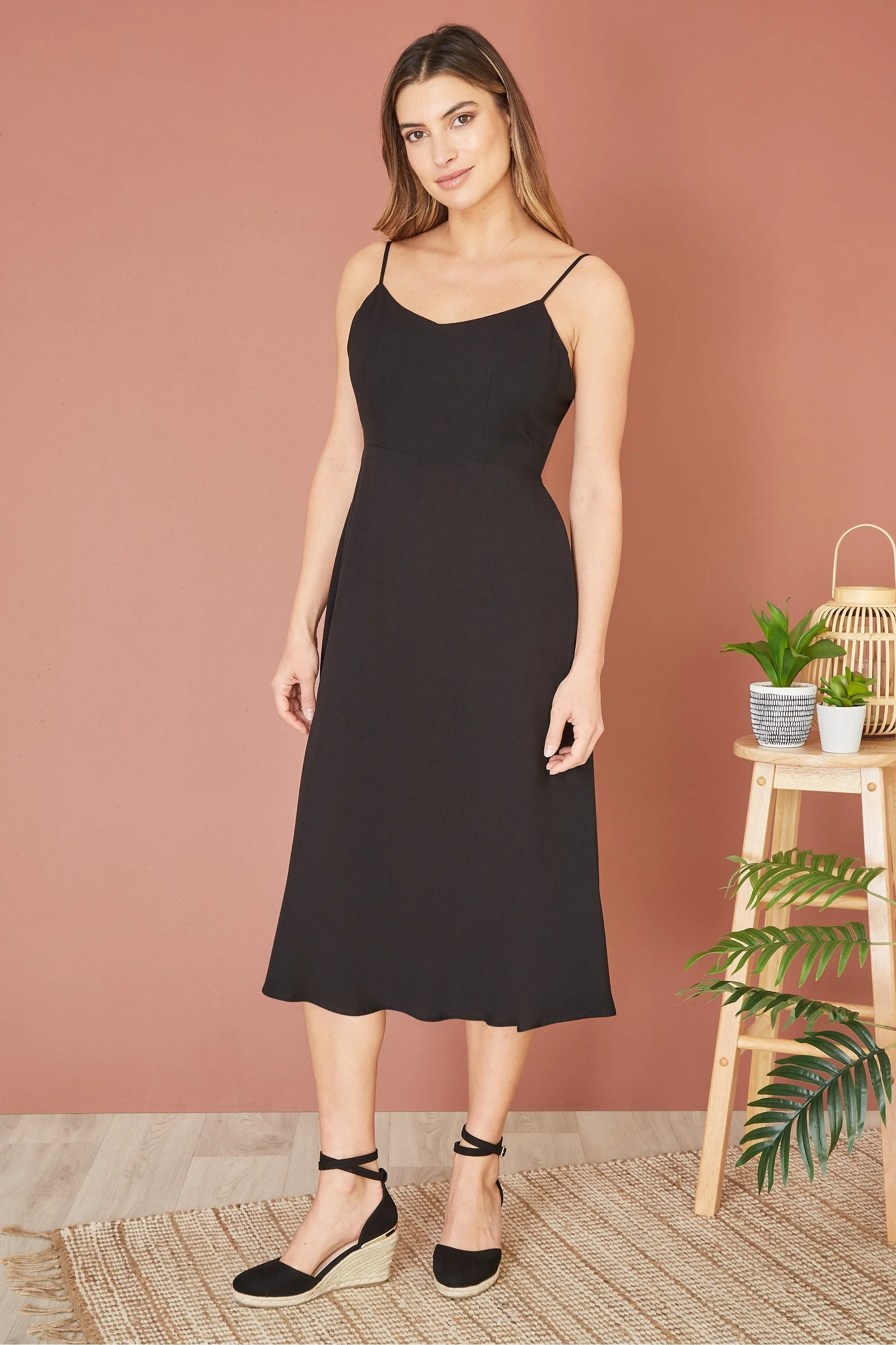 Yumi Black Viscose Tie Back Midi Sun Dress